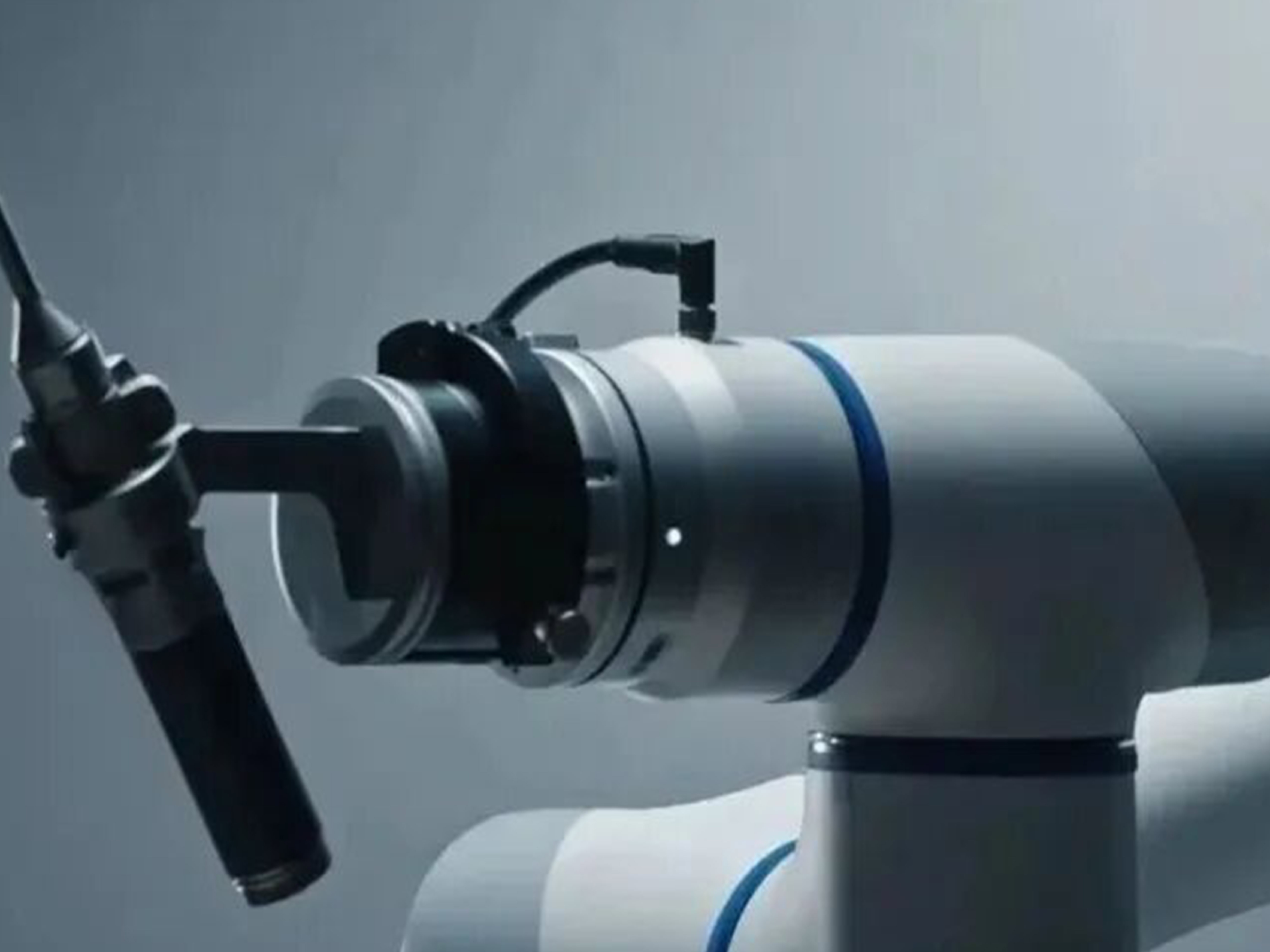 从骨科手术到纳米治疗：越疆携手坤维正成为精准医疗的关键机器人平台