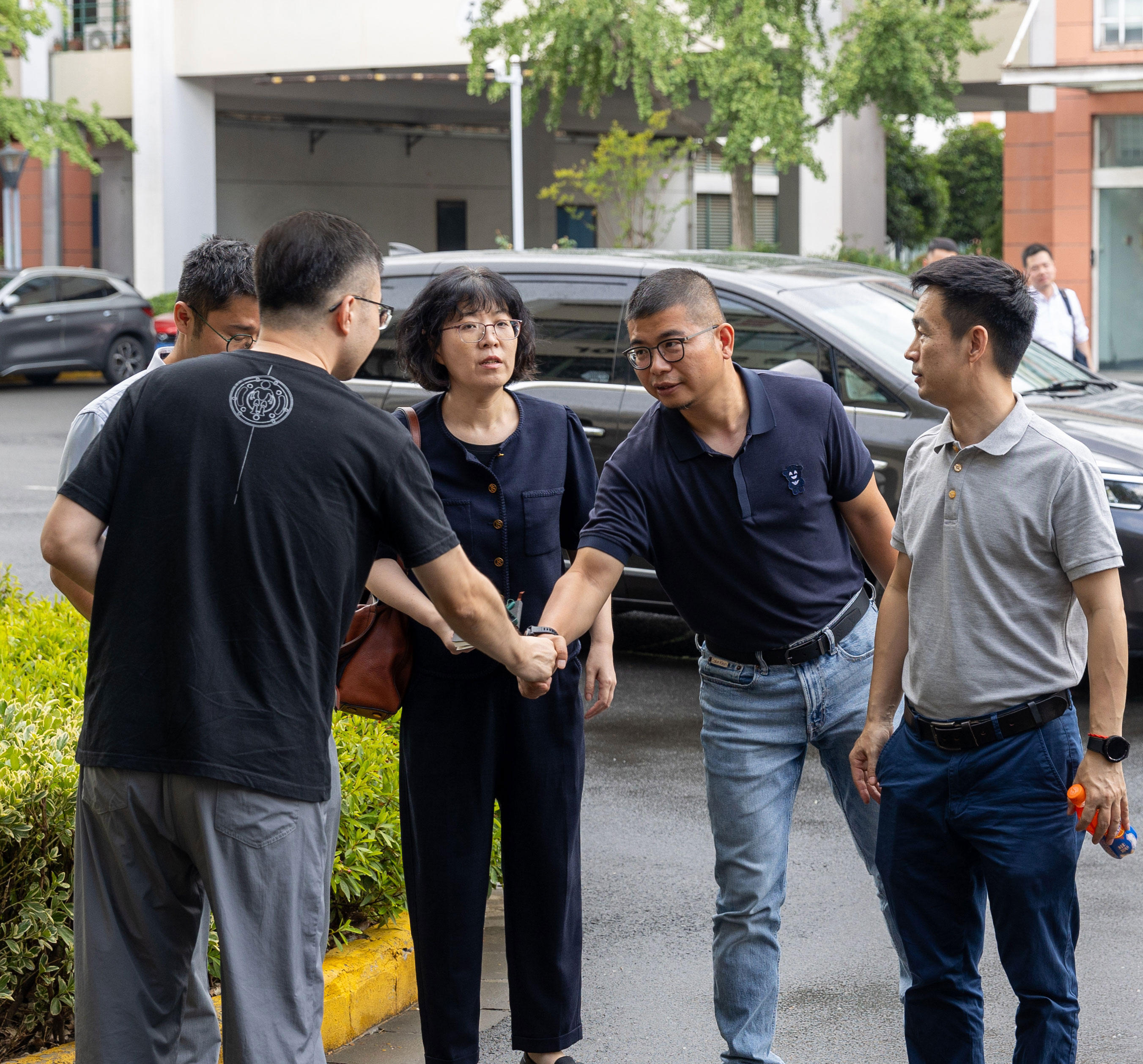 具身智能领域合作新机遇 | 复旦具身智能团队与市投促中心领导调研坤维科技